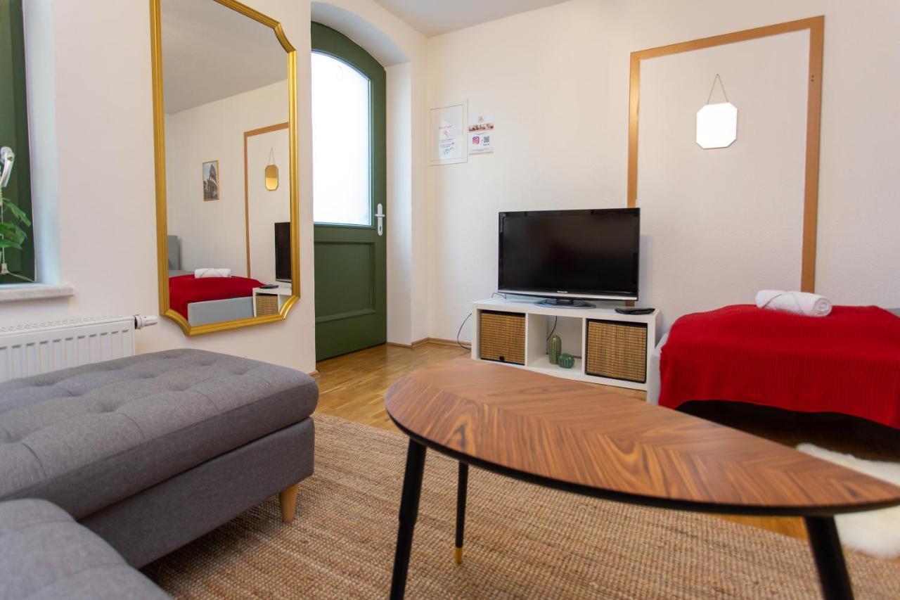 Fullhouse - Halle - R6 Apartments - Smarttv - Nespresso Exterior photo